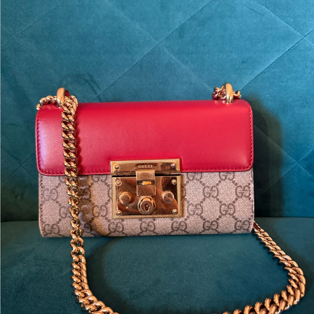 Auth GUCCI Padlock Small GG Supreme Chain Crossbody / Shoulder Bag